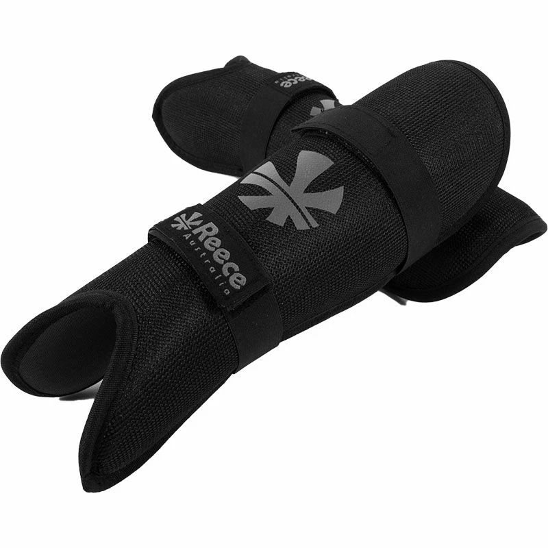 Reece Laverton Scheenbeschermers